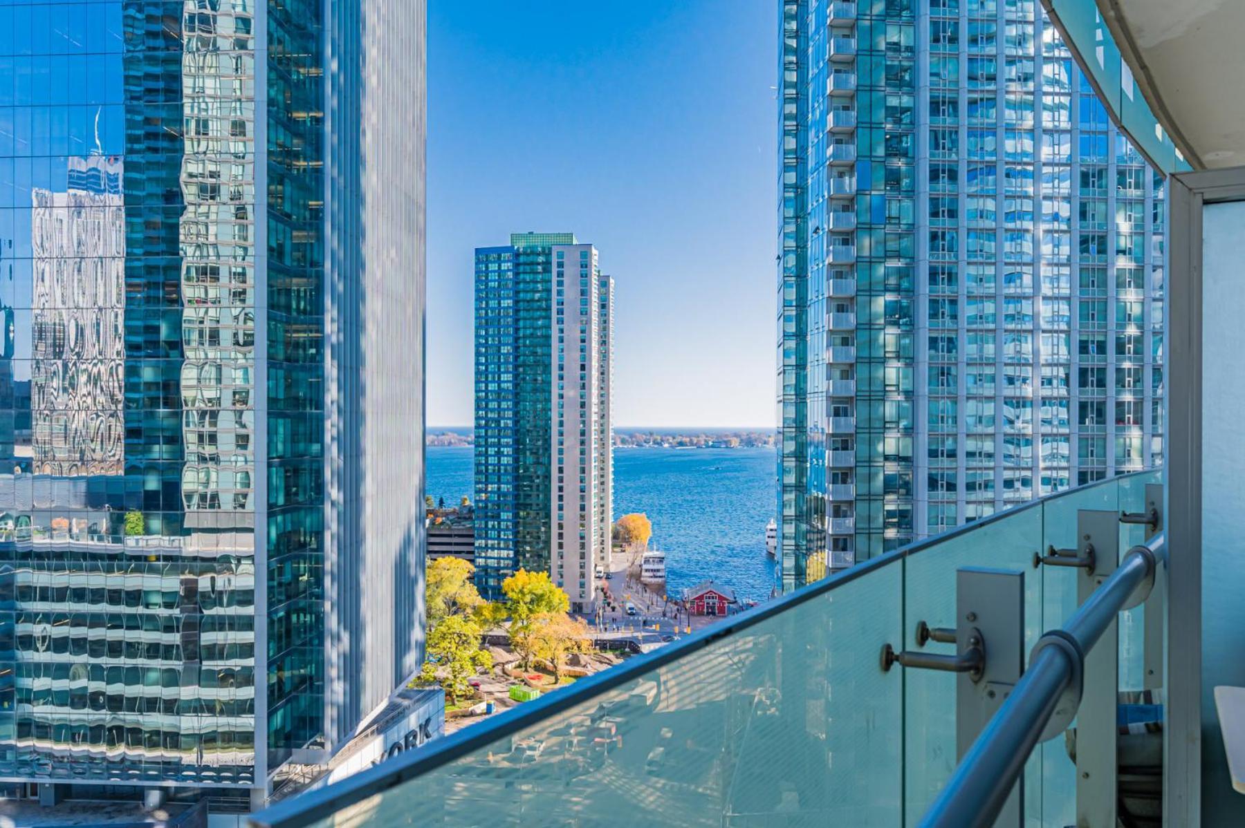 טורונטו York Suites 5 מראה חיצוני תמונה